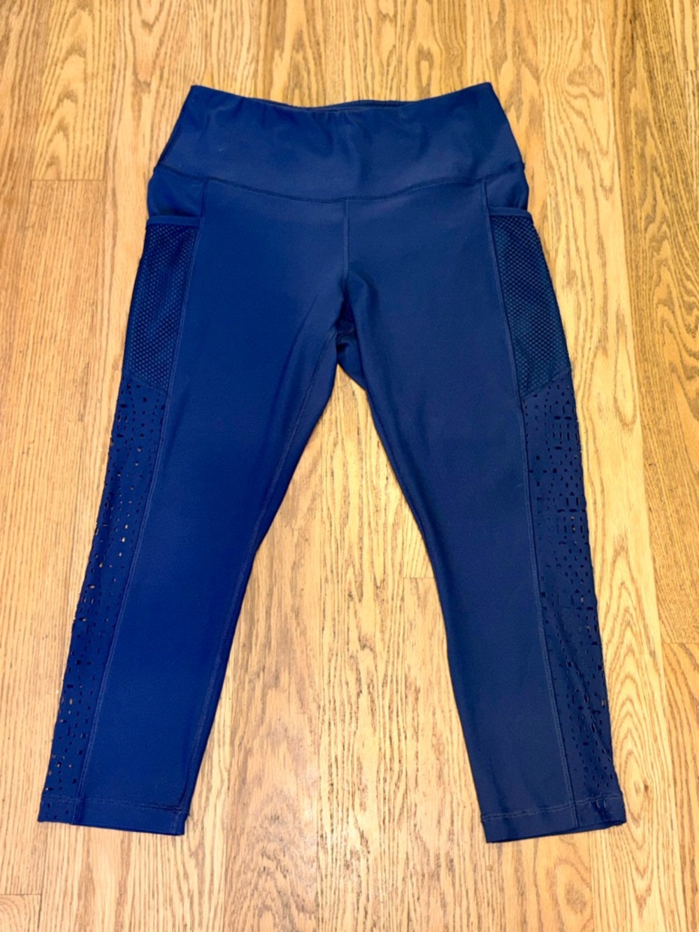 90 Degree by Reflex | Navy Mesh Laser-Cut Capri Leggings with Pockets